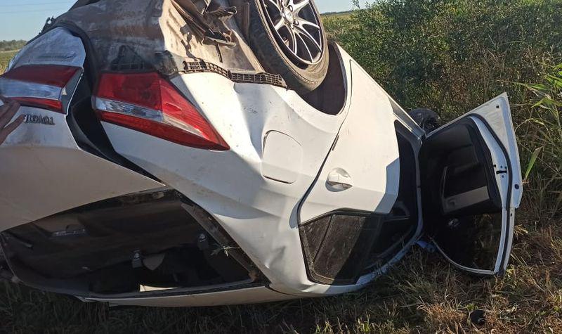Villa &Aacute;ngela: un joven perdi&oacute; el control del auto y volc&oacute;
