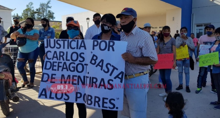 Villa &Aacute;ngela: LA FAMILIA DE CARLOS DEFAGOT REPITE EL PEDIDO DE JUSTICIA POR SU MUERTE | &ldquo;Eso no se hace, nosotros somos humildes y vamos a seguir en la lucha&rdquo;