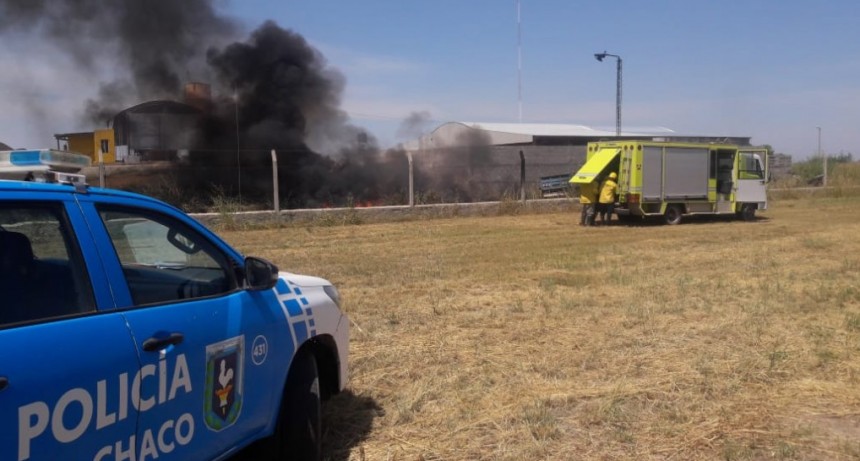 Villa &Aacute;ngela: INCENDIO EN LA F&Aacute;BRICA "BRACAMONTE".