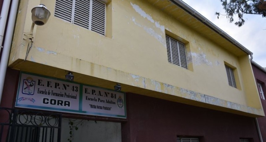 Villa &Aacute;ngela: DETIENEN A DOS MASCULINOS QUE SALTARON EL MURO DE LA ESCUELA CORA