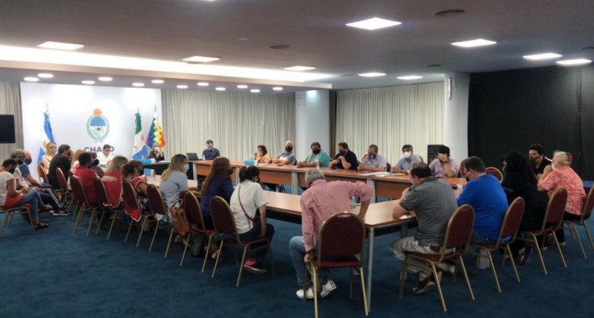 Gobierno convoc&oacute; a los docentes para este viernes