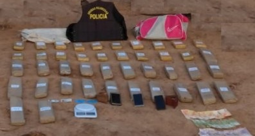 Secuestraron m&aacute;s de 40 panes de marihuana en el l&iacute;mite de Chaco con Salta