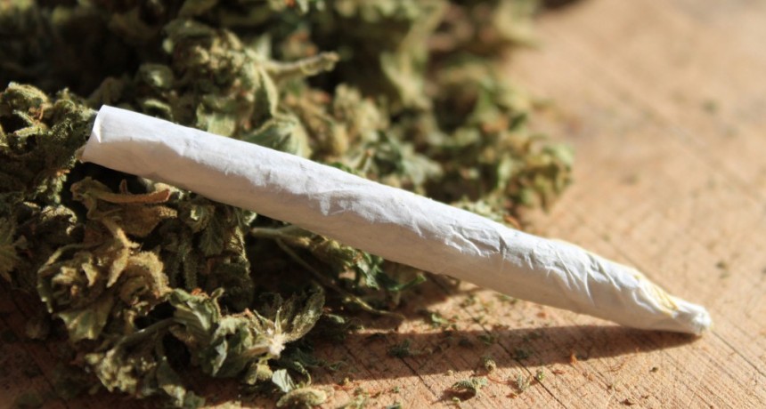 Villa &Aacute;ngela: LE LLEVABA MARIHUANA Y PASTILLAS A UN DETENIDO | LO DESCUBRIERON Y FUE DEMORADO