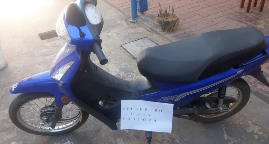 La Tigra: LE ROBARON LA MOTO CUANDO HAC&Iacute;A ZUMBA, LA RECUPERAN EL RUTA N&deg; 95 Y DETIENEN A DOS PERSONAS POR EL HECHO