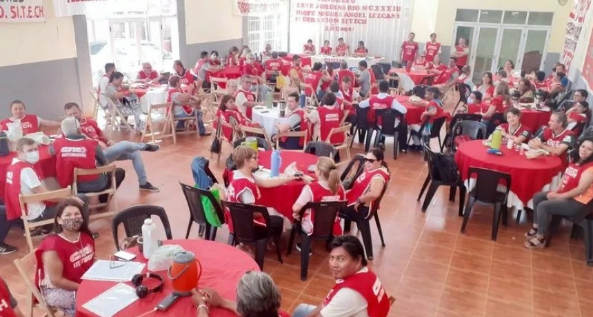 El congreso de Federaci&oacute;n Sitech ratific&oacute; el paro docente