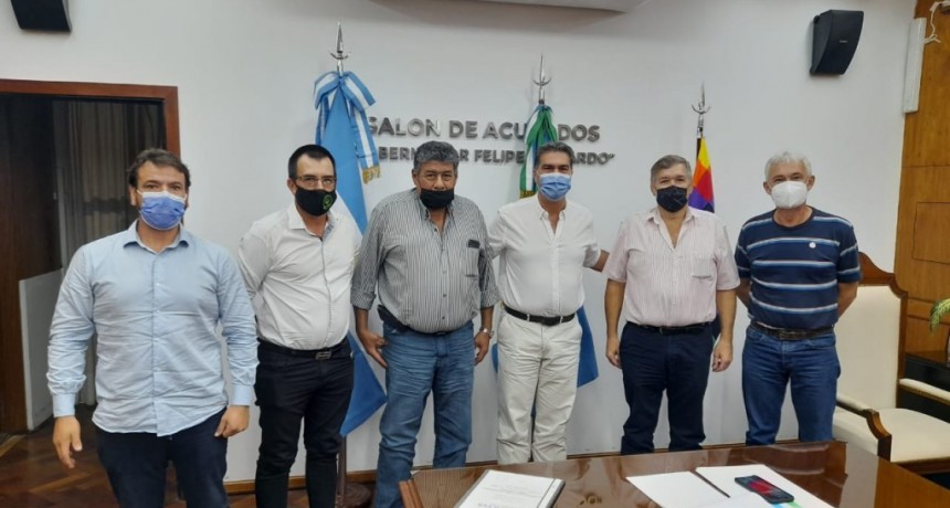 Villa &Aacute;ngela: SERGIO ANDRIK C.E.C. | REUNI&Oacute;N DE SECRETARIOS DE EMPLEADOS DE COMERCIO CON EL GOBERNADOR | &ldquo;&hellip;tenemos muchos trabajadores en negro en Villa &Aacute;ngela, y eso se lo hice saber al Gobernador&rdquo;