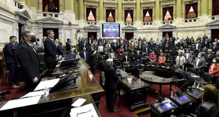 Debate en el Congreso por el FMI: esperan que la votaci&oacute;n sea pasada la medianoche