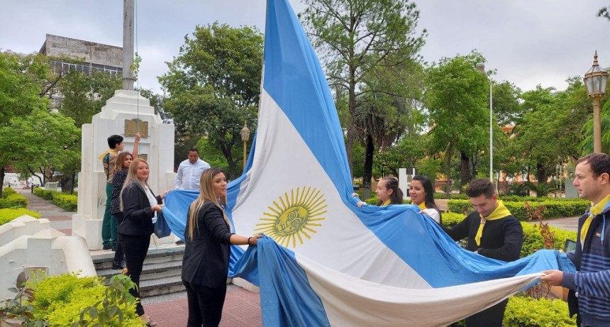 Villa &Aacute;ngela: EL MUNICIPIO REALIZ&Oacute; EL IZAMIENTO DE LA BANDERA NACIONAL EN EL D&Iacute;A DE LA MEMORIA POR LA VERDAD Y LA JUSTICIA