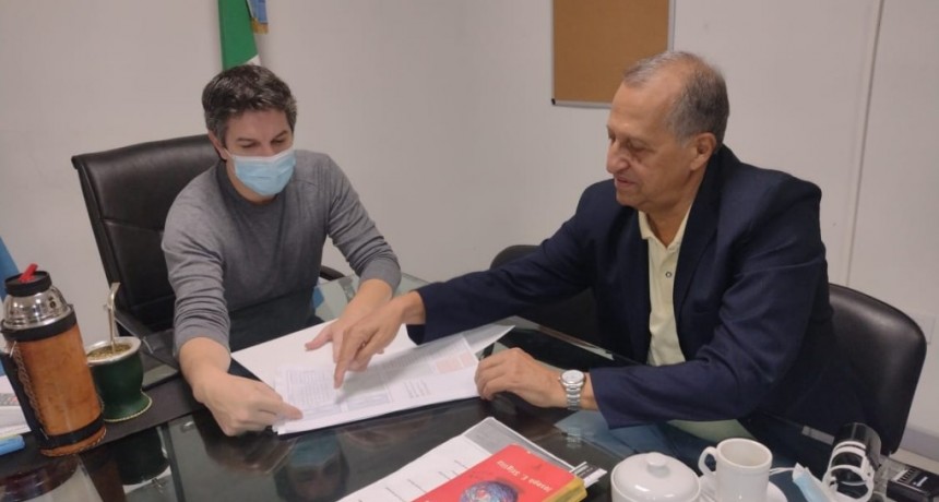 Villa &Aacute;ngela: EL INTENDENTE PAPP SE REUNI&Oacute; CON EL PTE. DEL IPDUV PARA CONCRETAR OBRAS EN VILLA &Aacute;NGELA