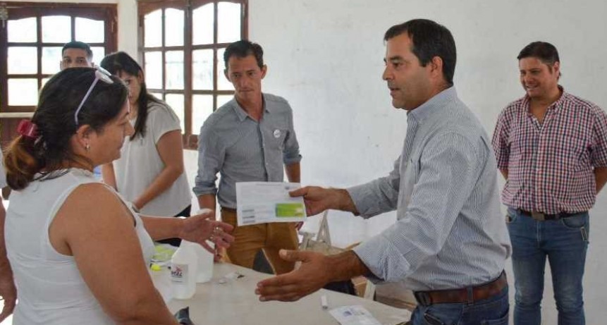 Como parte de la Compensaci&oacute;n por la Emergencia 2022: PRODUCTORES GANADEROS Y AGR&Iacute;COLAS DE QUITILIPI Y PRESIDENCIA DE LA PLAZA RECIBIERON FINANCIAMIENTO