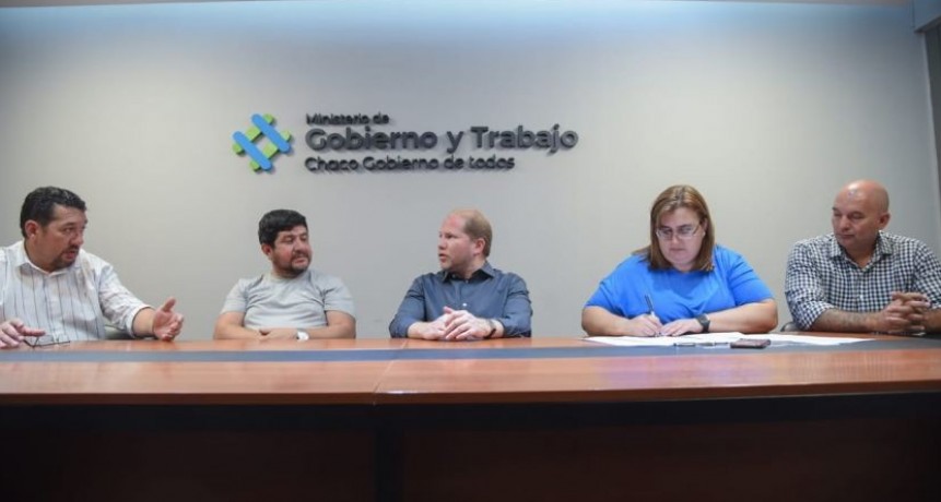GOBIERNO Y CGT FIRMARON UN CONVENIO DE CAPACITACI&Oacute;N PARA LA POLIC&Iacute;A DEL TRABAJO