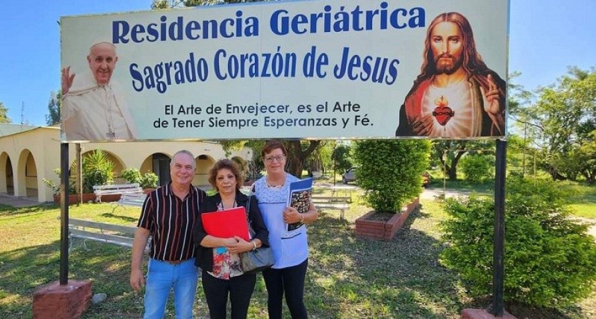Villa &Aacute;ngela: CON ACOMPA&Ntilde;AMIENTO DEL MUNICIPIO, ABREN UN ANEXO DE LA ESCUELA PARA ADULTOS EN LA RESIDENCIA GERI&Aacute;TRICA 