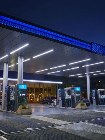 YPF SUBI&Oacute; ESTE JUEVES SUS PRECIOS EN UN 3.8%