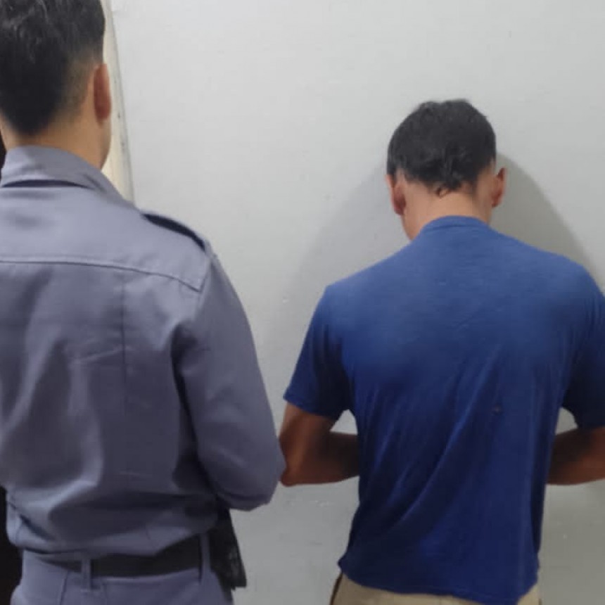 Villa &Aacute;ngela: VECINOS REDUCEN A UN JOVEN QUE INTENT&Oacute; INGRESAR A UN DOMICILIO