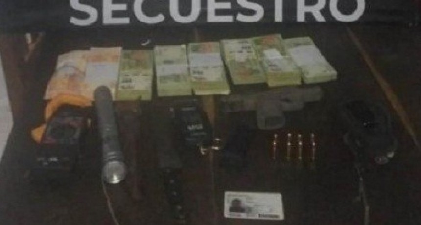 Campo Largo: CAMIONERO INTENT&Oacute; CHOCAR AL PATRULLERO, TRANSPORTABA UNA PISTOLA Y M&Aacute;S DE 400 MIL PESOS