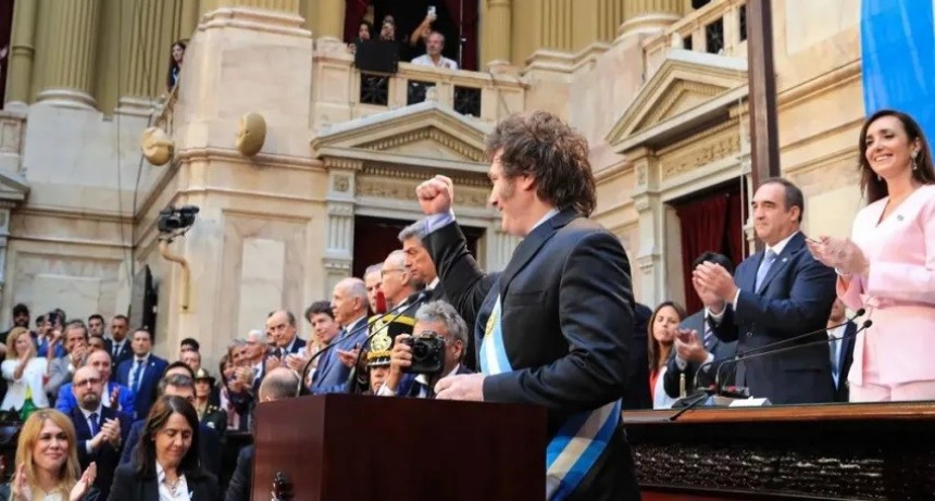 Inflaci&oacute;n de febrero: el Gobierno culp&oacute; a Massa por "la emisi&oacute;n descontrolada"