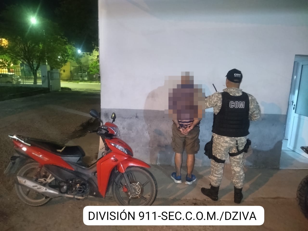 Villa &Aacute;ngela: DETIENEN A DEALER CON COCA&Iacute;NA, DINERO Y TEL&Eacute;FONOS
