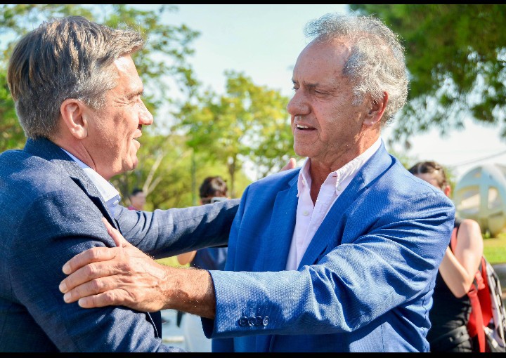 EL GOBERNADOR ZDERO RECIBIÓ A SCIOLI Y PRESENTÓ “DESTINO CHACO”. ADEMÁS, SE ADELANTÓ LO QUE SERÁ LA BIENAL 2026