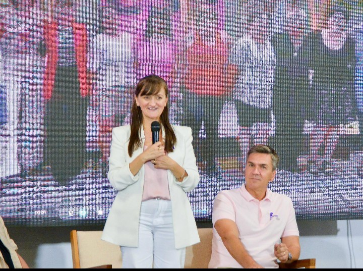 EL GOBERNADOR ZDERO RATIFIC&Oacute; SU COMPROMISO Y ANUNCI&Oacute; EL EMPRENDE ROSA 2025 CON NUEVAS L&Iacute;NEAS DE FINANCIAMIENTO