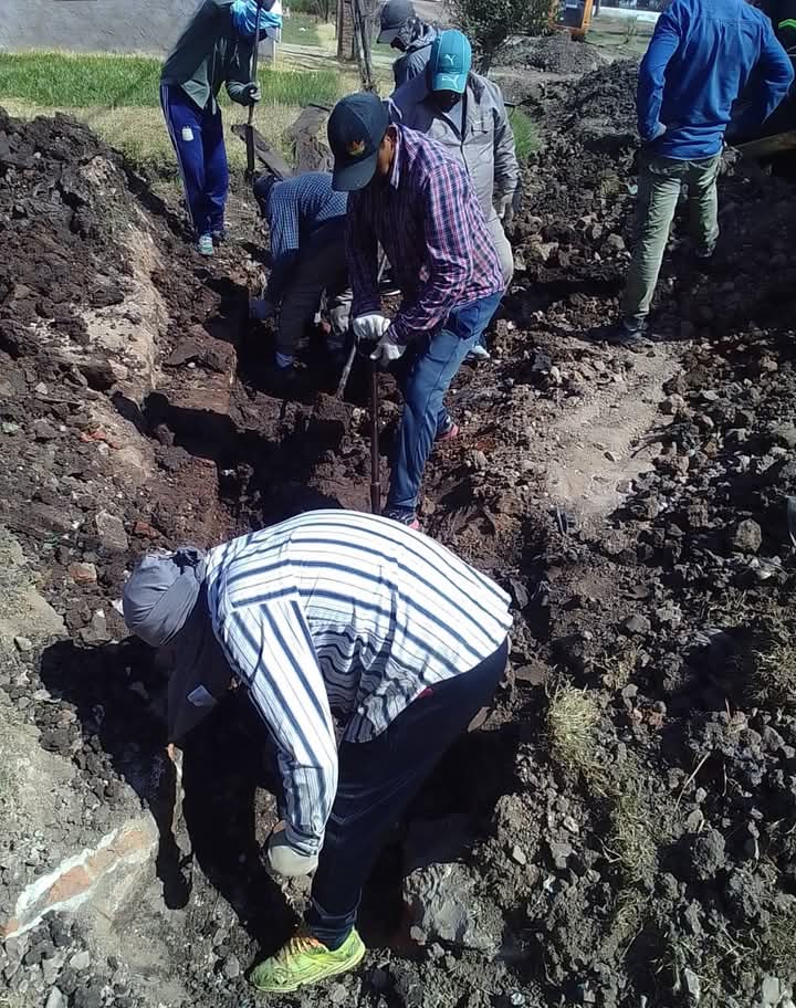 VILLA &Aacute;NGELA:EL MUNICIPIO AVANZA CON LA LIMPIEZA Y REPARACI&Oacute;N DE ALCANTARILLAS EN LA CIUDAD
