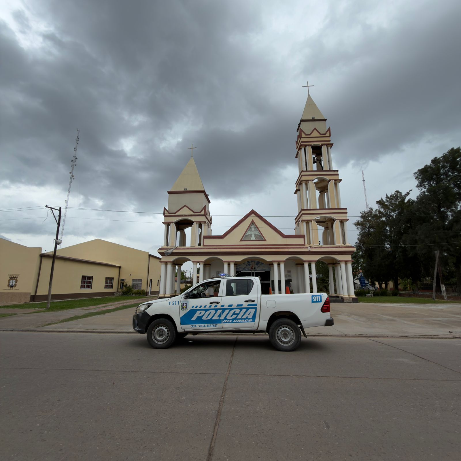 Villa Berthet: UNA MUJER DIO A LUZ EN UN HOSPEDAJE Y DEJ&Oacute; A SU BEB&Eacute; EN LA PARROQUIA LOCAL