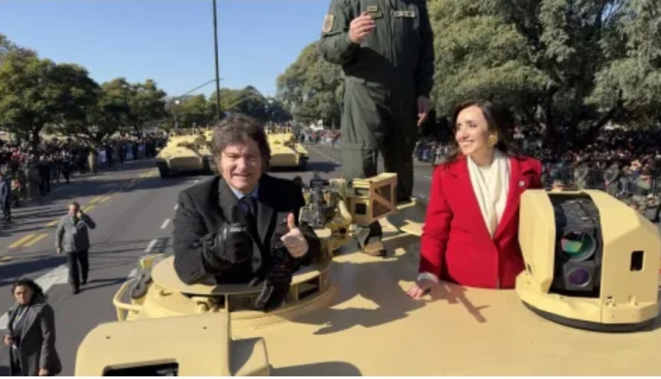 A 50 A&Ntilde;OS DEL GOLPE, EL GOBIERNO VOLVI&Oacute; A INSISTIR CON LA IDEA DE LA &ldquo;HISTORIA COMPLETA&rdquo;