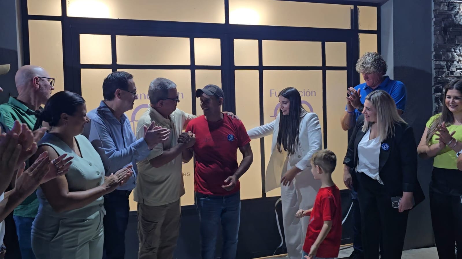 BUYATTI ACOMPA&Ntilde;&Oacute; LA INAUGURACI&Oacute;N DEL ESPACIO DE LA "FUNDACI&Oacute;N UNIDOS", LIBRE DE ADICCIONES