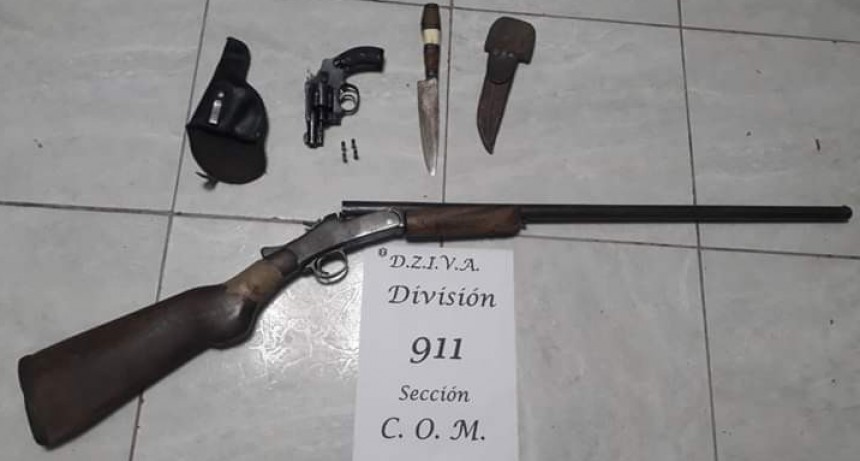 VILLA &Aacute;NGELA: 2 DETENIDOS POR DESORDEN EN LA V&Iacute;A P&Uacute;BLICA, UNO DE ELLOS CON UNA ESCOPETA.