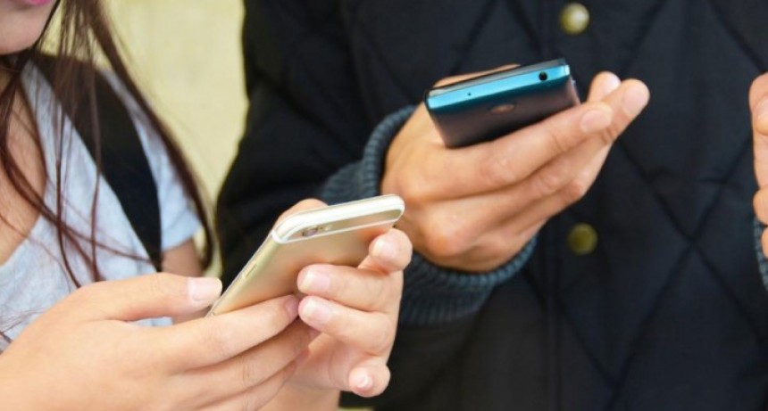 Contin&uacute;a la asistencia para casos de coronavirus mediante WhatsApp y en la l&iacute;nea 0800