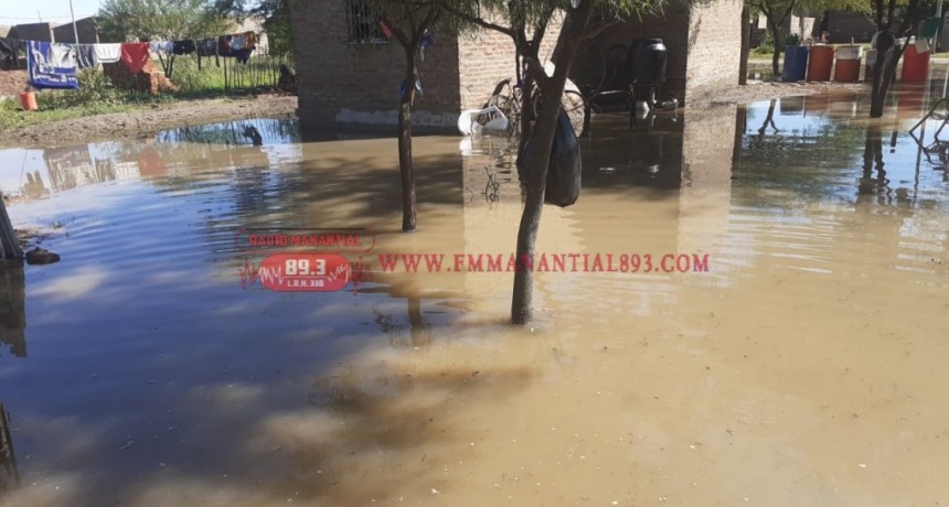 Villa �ngela: VECINOS DE LA QUINTA 48 PREOCUPADOS POR LA SITUACI�N DEL AGUA QUE EST� INGRESANDO A SUS HOGARES | 