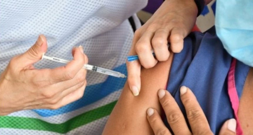 Desde el lunes vacunar&aacute;n con la segunda dosis de Sinopharm y Sputnik V al personal de salud