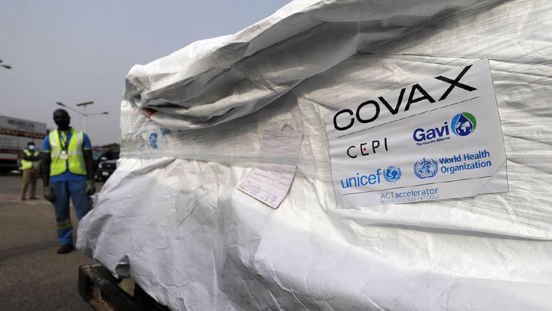 Llegaron m&aacute;s de 850 mil vacunas Covishield del Fondo COVAX