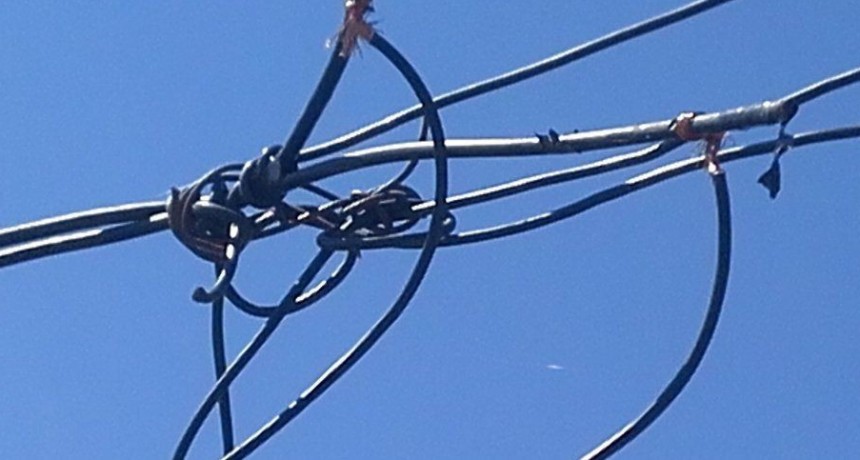 S&aacute;enz Pe&ntilde;a: Un operario muri&oacute; electrocutado al tocar un cable de alta tensi&oacute;n