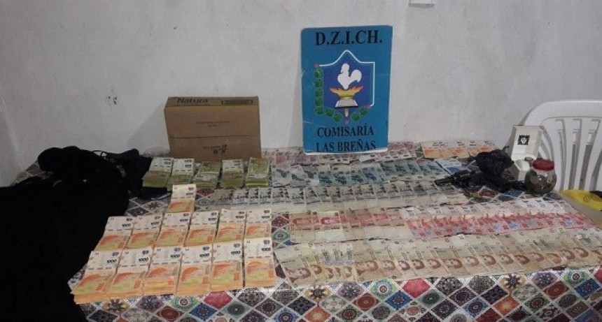 Las Bre&ntilde;as: Escond&iacute;a m&aacute;s de $900.000 en una caja de cart&oacute;n