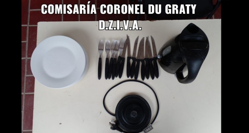 Du Graty: PERSONAL POLICIAL DETUVO A UN JOVEN LUEGO DE RECUPERAR VARIOS ELEMENTOS ROBADOS EN UN BAR
