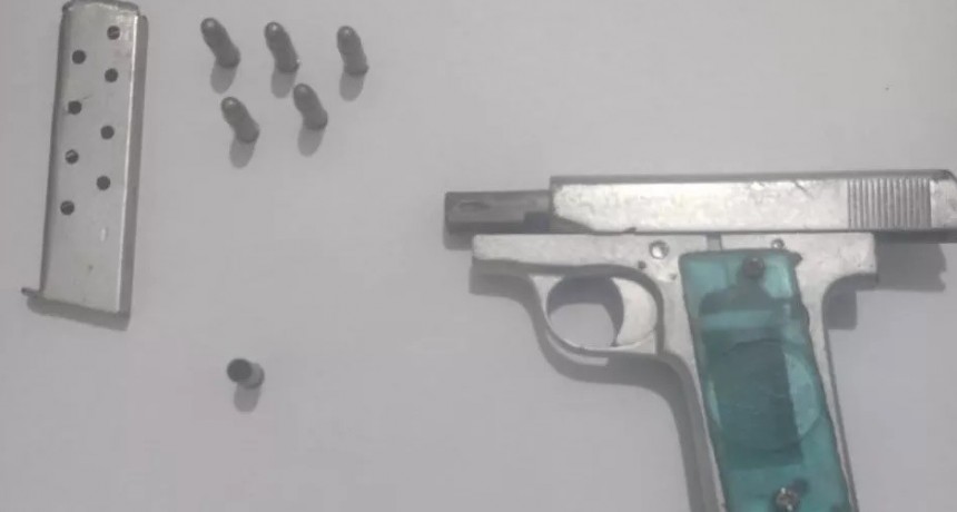 Barranqueras: Encerr&oacute; y amenaz&oacute; de muerte a su familia: qued&oacute; detenido