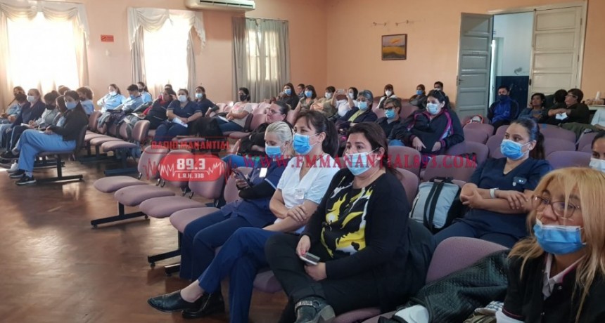 Villa &Aacute;ngela: JORNADA DE CAPACITACI&Oacute;N PARA ENFERMEROS Y APERTURA DEL ESQUEMA DE VACUNACI&Oacute;N A MAYORES DE 50 A&Ntilde;OS Y ADOLESCENTES DE 12 A&Ntilde;OS INMUNOCOMPROMETIDOS