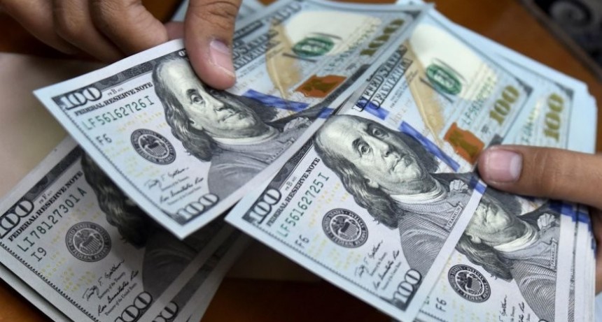 El d&oacute;lar blue aument&oacute; por sexto d&iacute;a consecutivo y se dispar&oacute; a $210