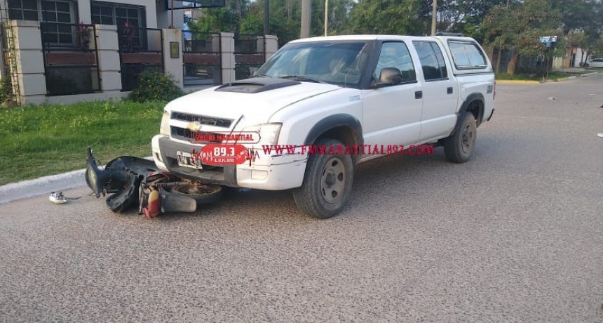 Villa &Aacute;ngela: DURO CHOQUE ENTRE UNA CAMIONETA Y UNA MOTO