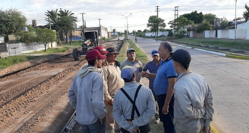 Villa &Aacute;ngela: ADALBERTO PAPP SOBRE EJECUCI&Oacute;N DEL PAVIMENTO EN B&ordm; SARGENTO CABRAL | &ldquo;Este barrio se merece esta obra hace a&ntilde;os"