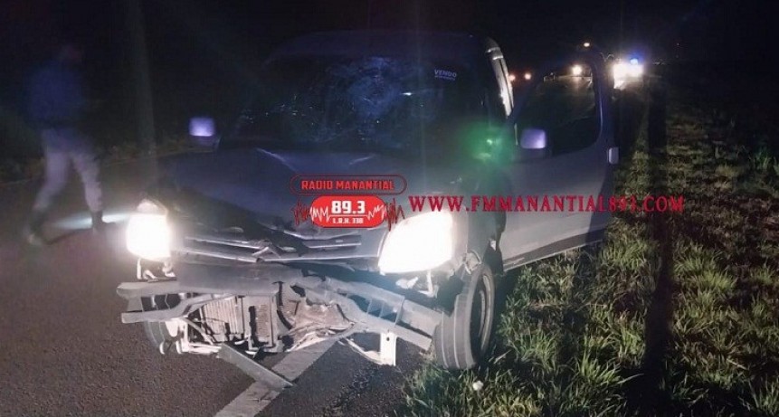 La Tigra: TRES J&Oacute;VENES RESULTARON LESIONADO AL PROTAGONIZAR UN ACCIDENTE DE TR&Aacute;NSITO CON UN AUTOM&Oacute;VIL 