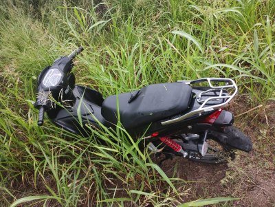 La Tigra: INTENT&Oacute; ESCAPAR CON LA MOTO ROBADA, PERO NO LO LOGR&Oacute;