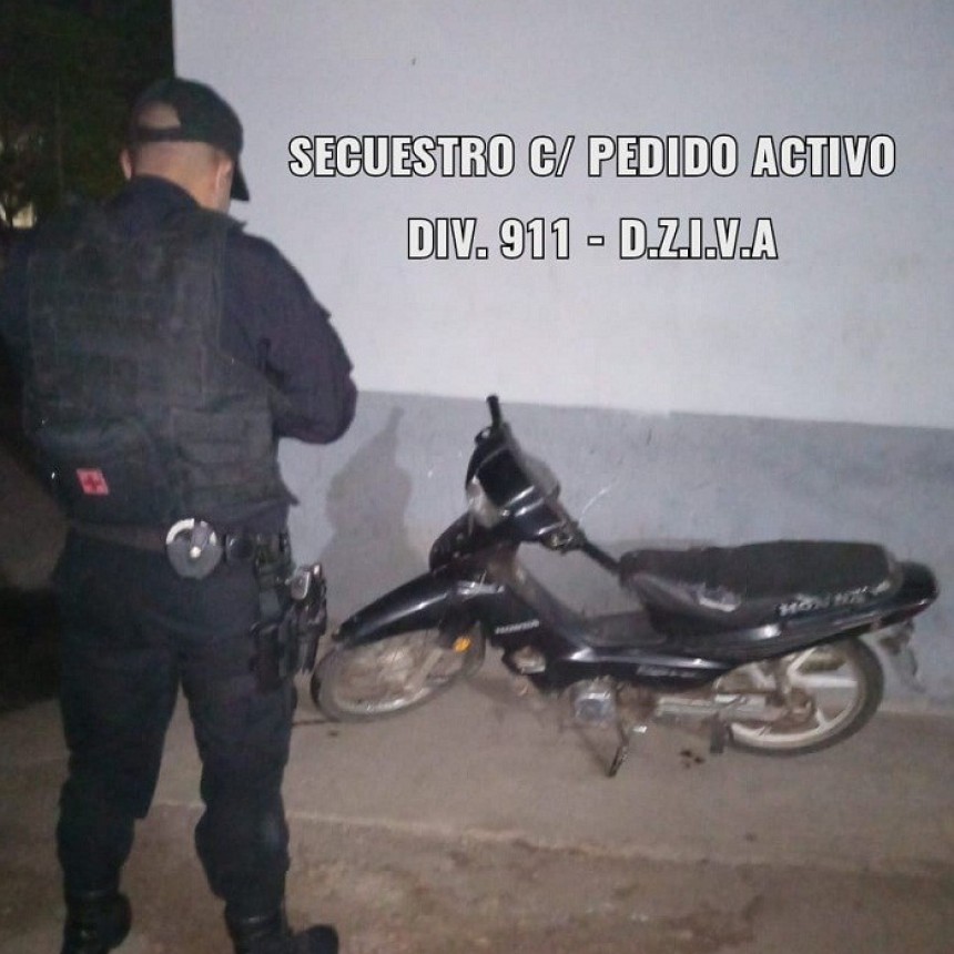 Villa &Aacute;ngela: PERSONAL POLICIAL DEL 911 RECUPERA MOTO CON PEDIDO DE SECUESTRO ACTIVO 
