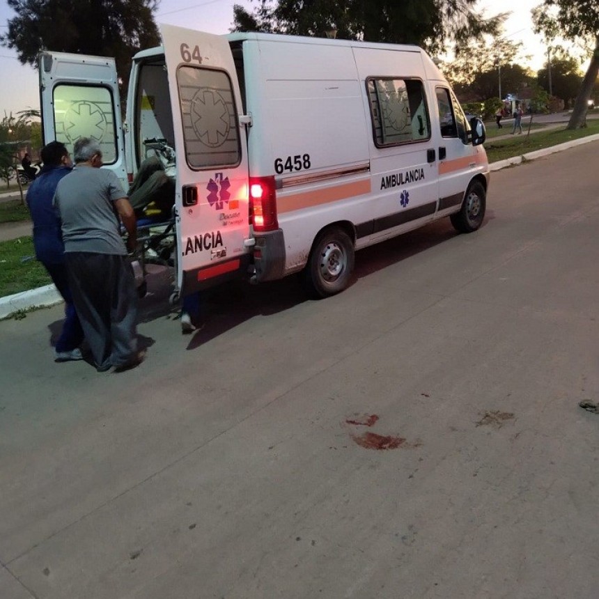 Villa &Aacute;ngela: TRAS COLISIONAR CON UN PERRO, UN HOMBRE CAYO DE SU MOTOCICLETA Y SUFRI&Oacute; LESIONES