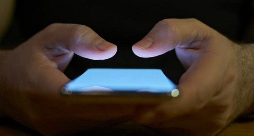 CAPITANICH VET&Oacute; DE MANERA PARCIAL LA LEY QUE PROH&Iacute;BE EL USO DE CELULARES EN LAS C&Aacute;RCELES