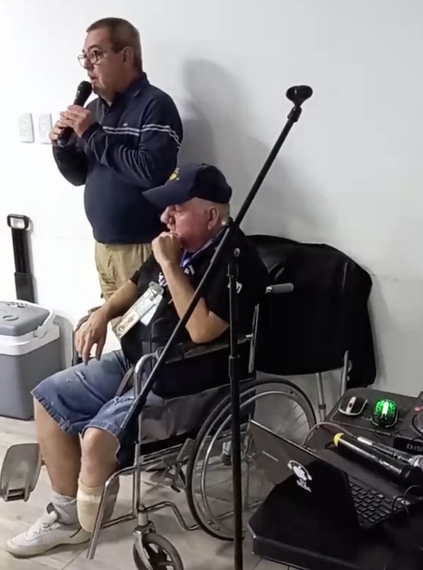Buyatti particip&oacute; de la cena en homenaje a los veteranos de Malvinas en Villa &Aacute;ngela