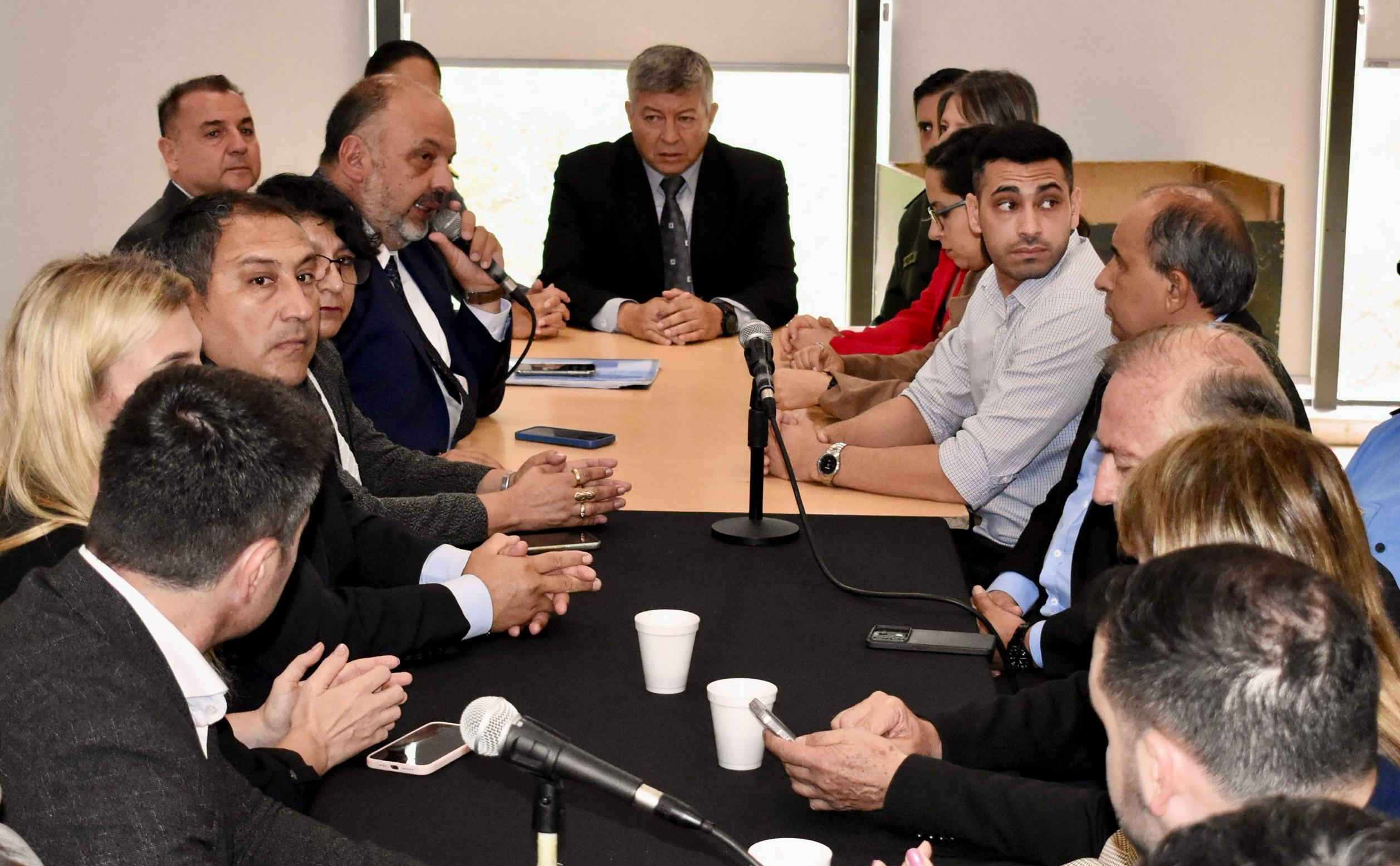 TRABAJO ARTICULADO CON CHACO: FUNCIONARIOS NACIONALES PRESENTARON EN LA PROVINCIA LAS LEYES DE REITERANCIA Y ANTIMAFIA