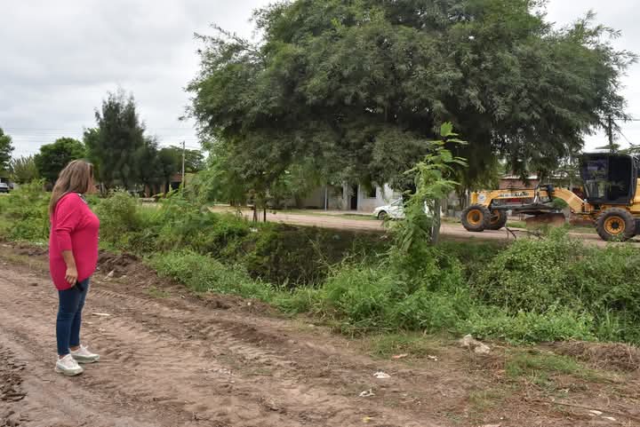 Villa &Aacute;ngela: NUEVOS TRABAJOS DE MEJORAMIENTO DE CALLES EN EL BARRIO SARGENTO CABRAL