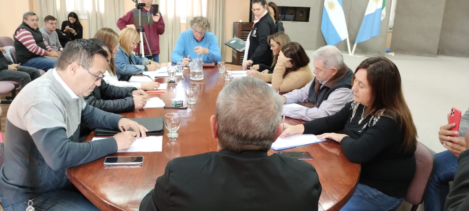 VILLA &Aacute;NGELA: ASFALTO, ILUMINACI&Oacute;N, CONTROL Y SANCI&Oacute;N A EVENTOS, SINIESTROS VIALES, LOS TEMAS TRATADOS EN LA SESI&Oacute;N DE CONCEJO 