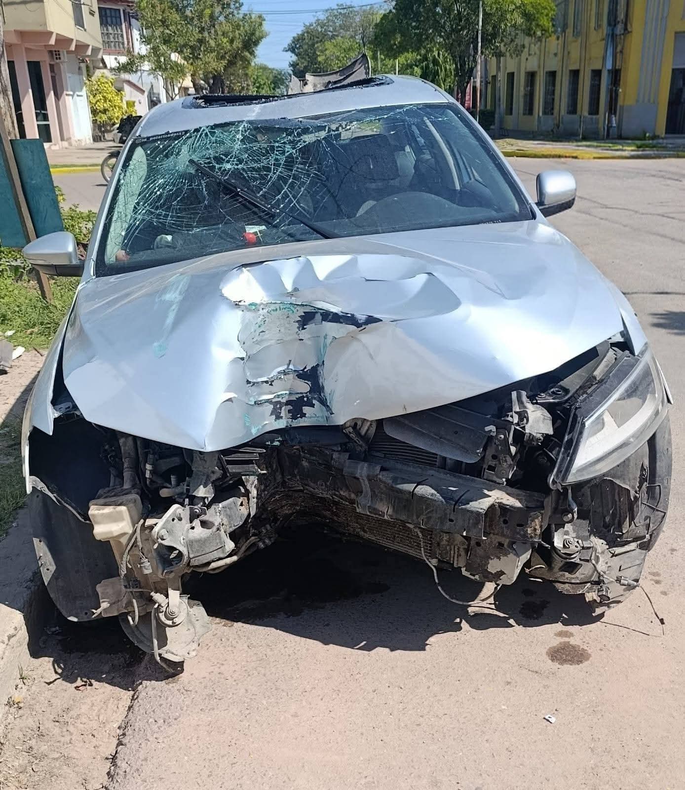 DOS APREHENDIDOS POR CONDUCCI&Oacute;N PELIGROSA TRAS UN CHOQUE: UN MENOR RESULT&Oacute; LESIONADO